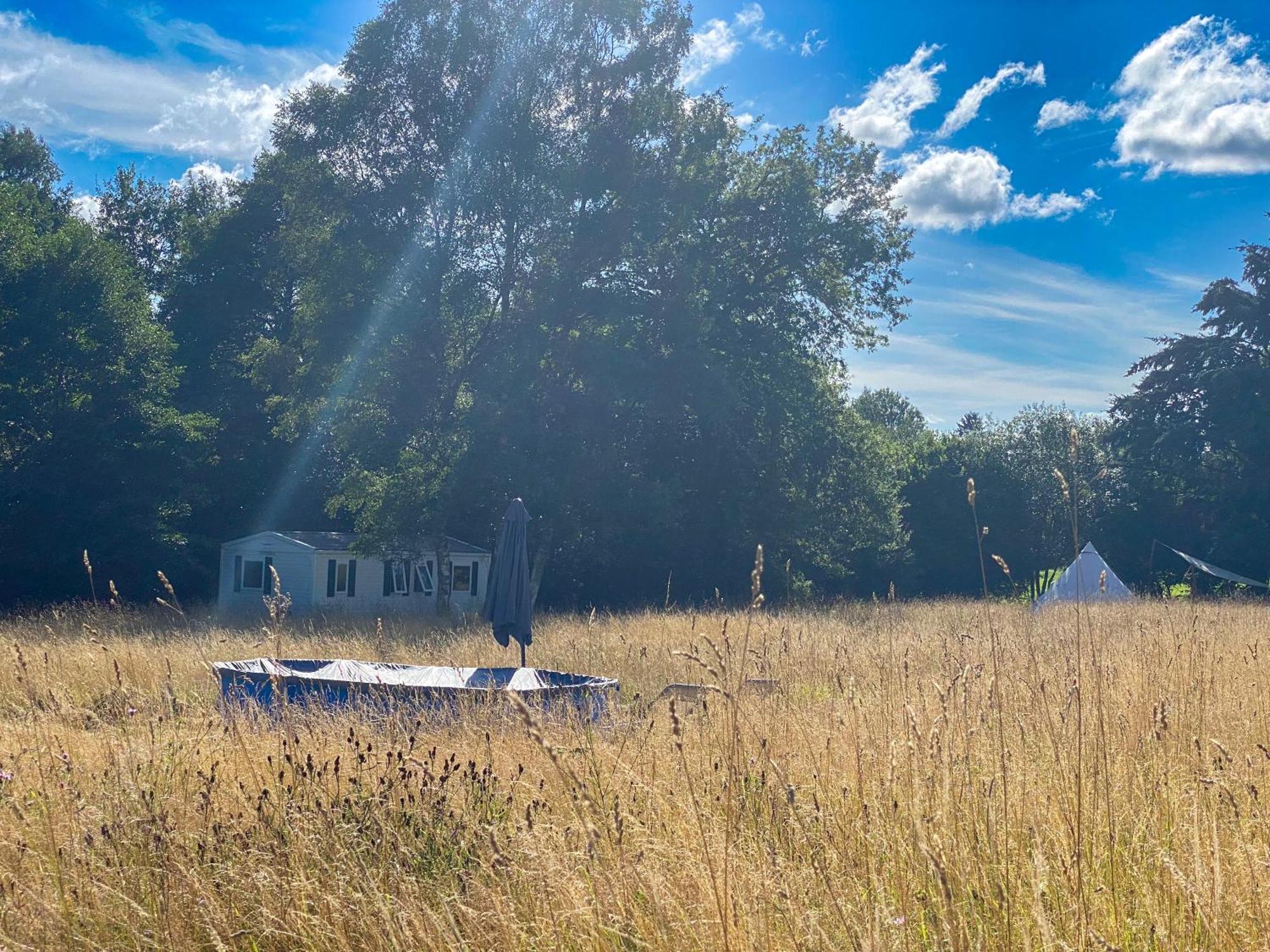 Mini-Glamping En Auvergne Villa Sainte-Christine  Exterior photo
